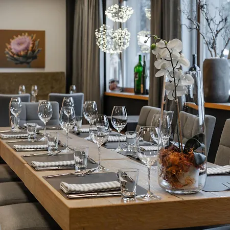 Studio Taxacher By Interhome